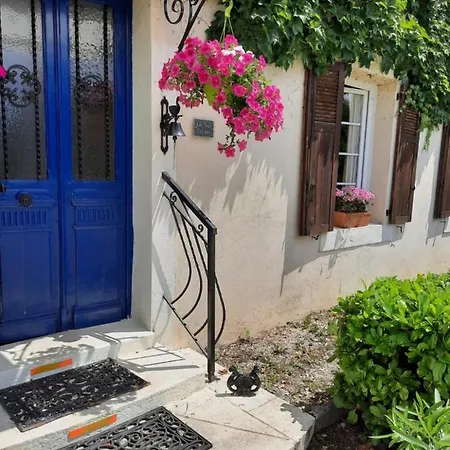 Les Tours Celtiques بيت ضيافة 4*